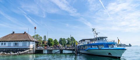 Die "MS Stadt Radolfzell" liegt am Hafen Insel Reichenau.