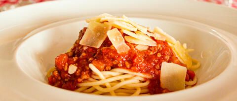Teller mit Spaghetti Bolognese auf unserer Genussfahrt "Pizza und Pasta"