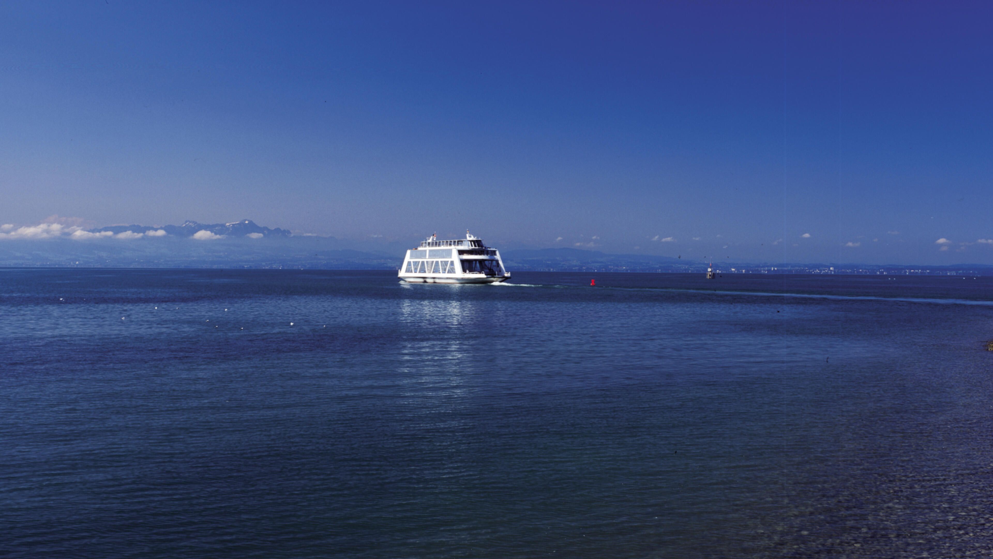 BodenseeFähre Friedrichshafen Romanshorn BSB