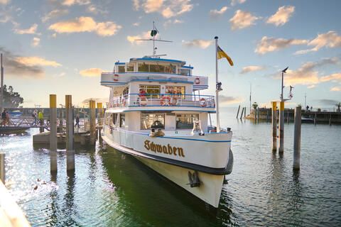 MS Schwaben liegend im Hafen Konstanz