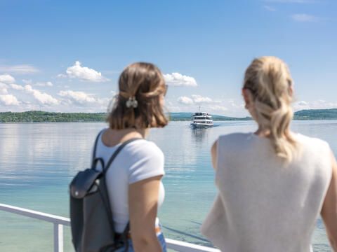 Anfahrt mit dem Schiff zum Fuchshof Konstanz