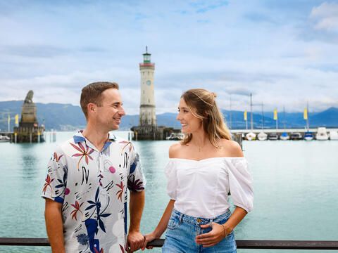 Hafen Lindau junges Paar