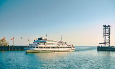 Schiff im Hafen Friedrichshafen