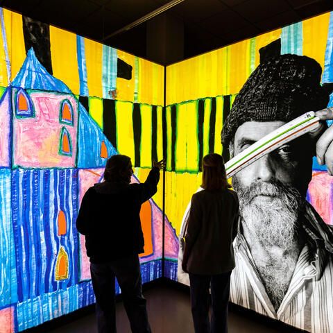 Kunstforum Hundertwasser in Lindau: Blick in die Ausstellung © Christian Flemming Kunstforum Hundertwasser in Lindau: Blick in die Ausstellung © Christian Flemming